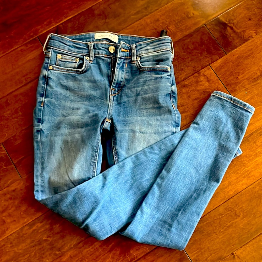 Skinny jeans